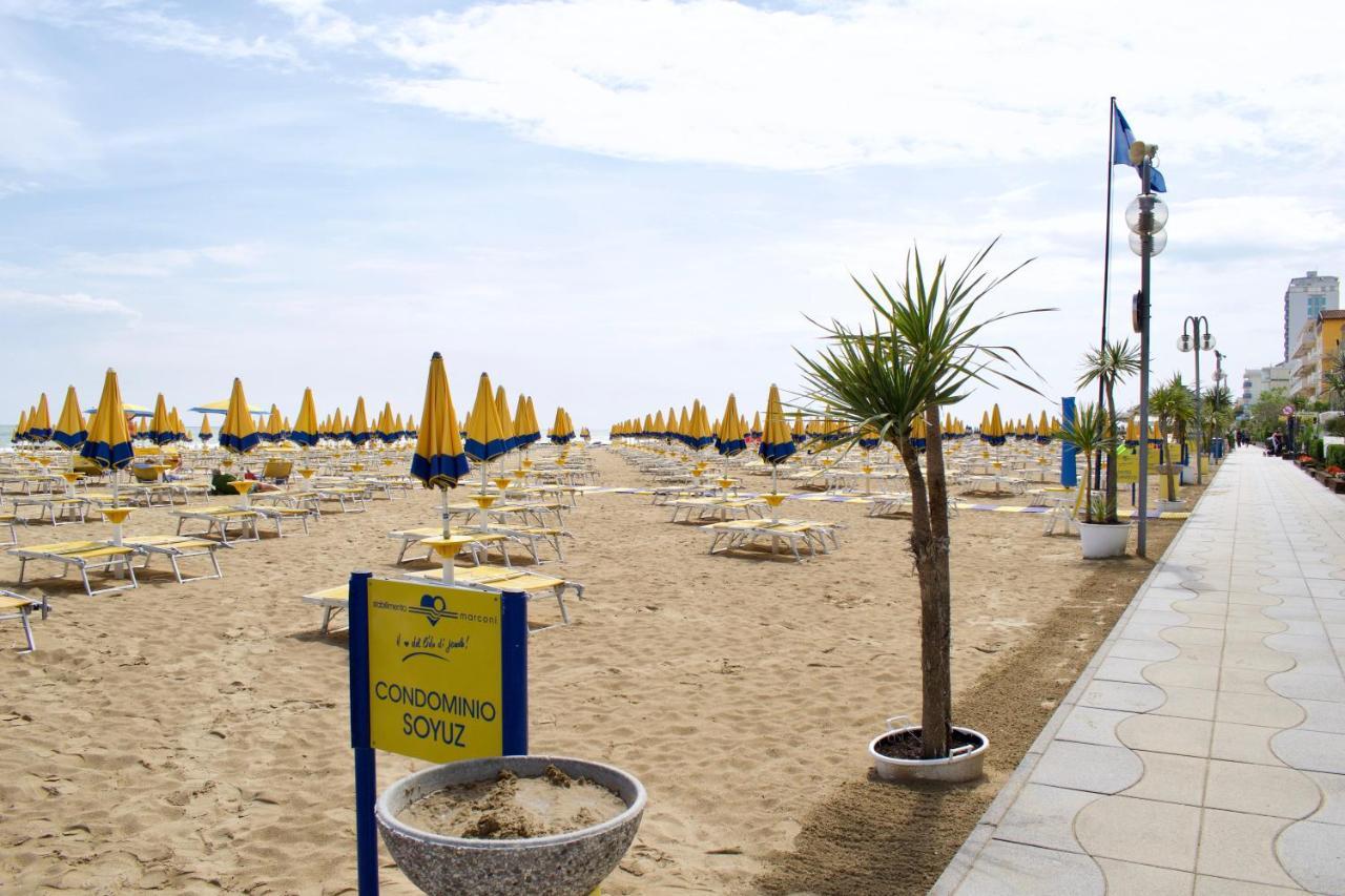 Appartamento Soyus 10 Lido di Jesolo Dış mekan fotoğraf